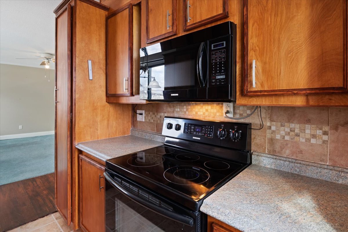 Building Photo - 150 Rumford Ave