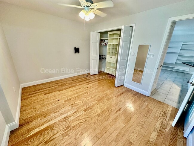 Building Photo - 1301 S Howard Ave