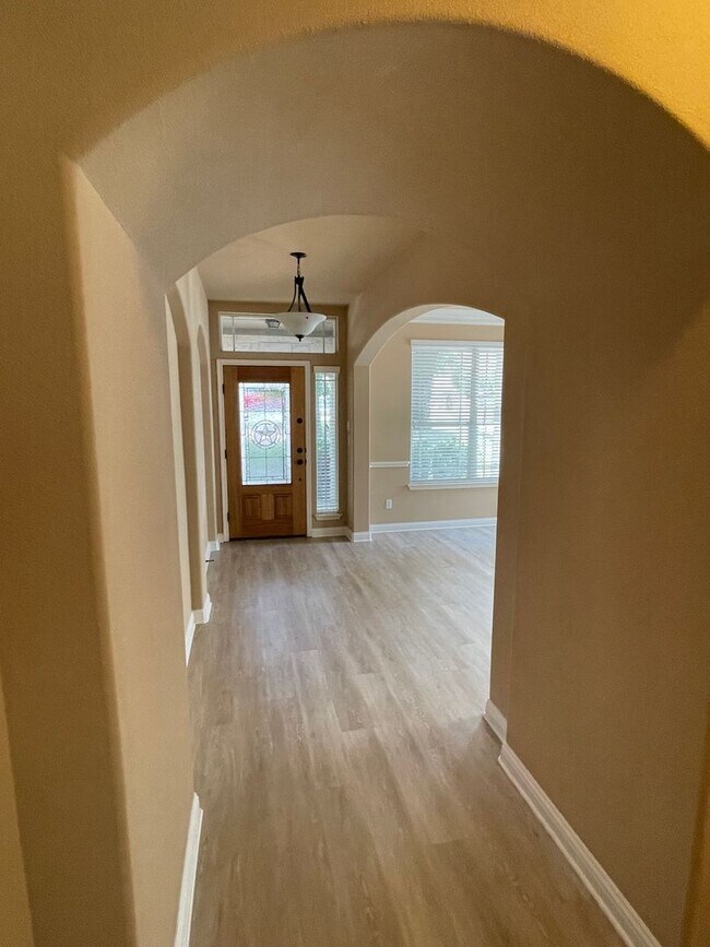 Building Photo - South Austin Dream in Sought-After Subdivision