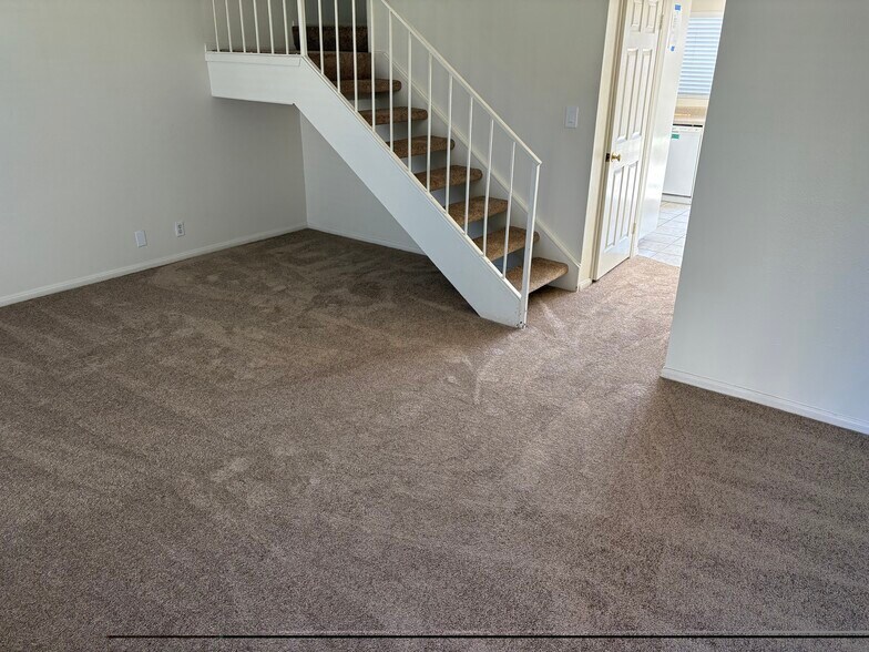Building Photo - 11071 Grant Way