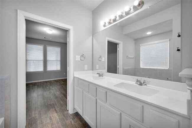 Building Photo - 3137 Dunsmore Manor Ct