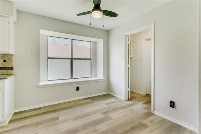 Building Photo - 331 Aspenway Dr