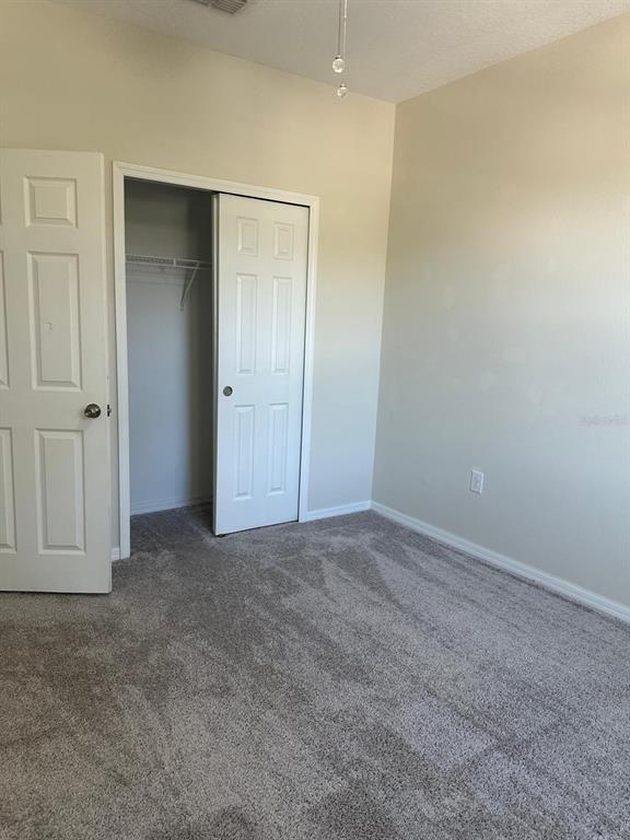 Building Photo - 2510 Sanderling St