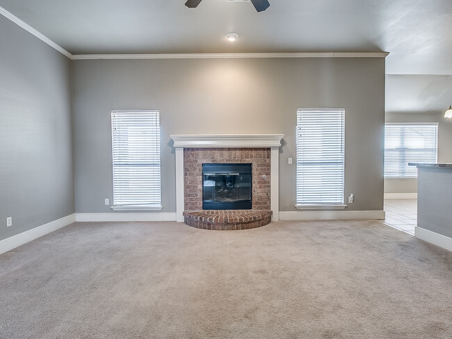 Building Photo - Beautiful 4 + Bedroom Home in Settlers Cro...