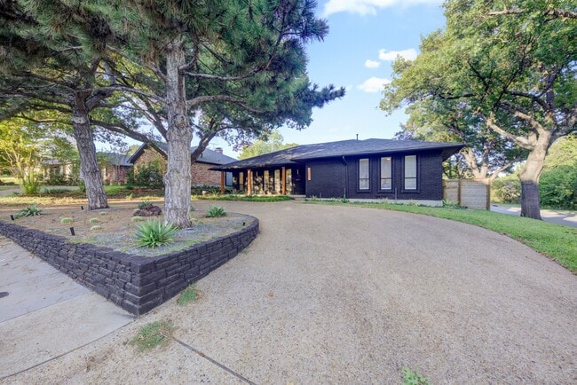 Building Photo - 9667 Timberleaf Dr