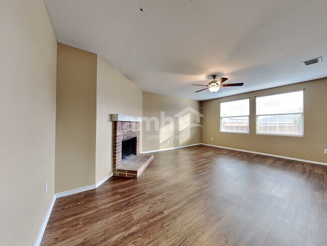 Building Photo - 1836 Elk Lake Tr