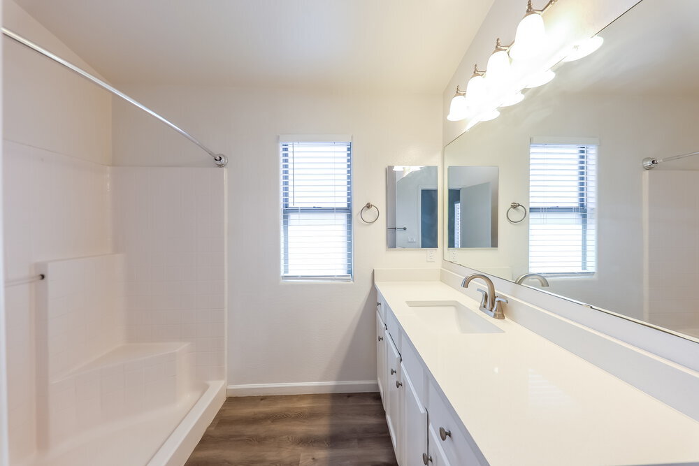 Building Photo - 10016 W Gross Ave