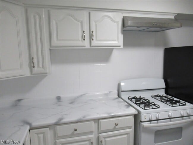 Building Photo - 1811 E 298th St