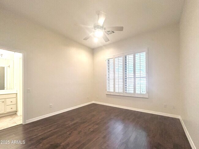 Building Photo - 10844 N 126th Way