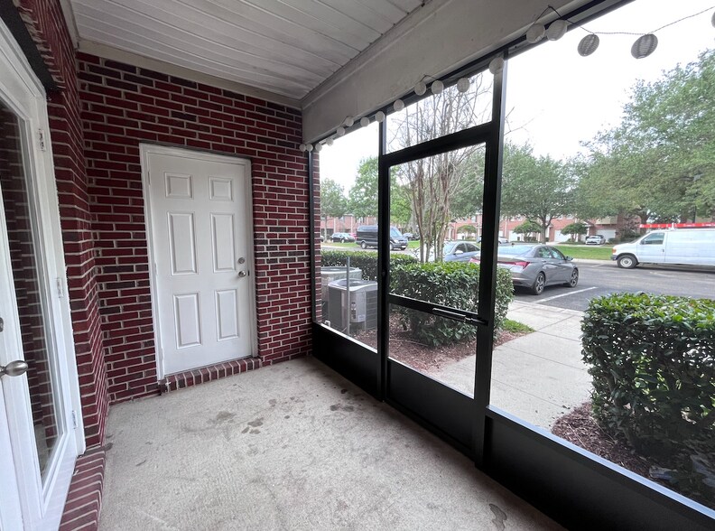 Building Photo - 1514 Fieldview Dr