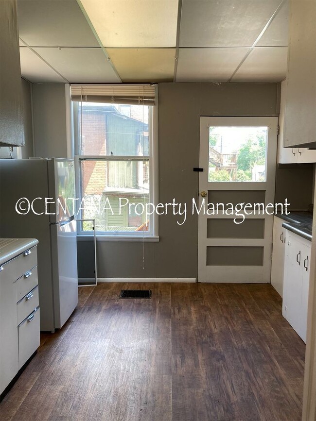 Building Photo - 214-214 S Excelsior Ave