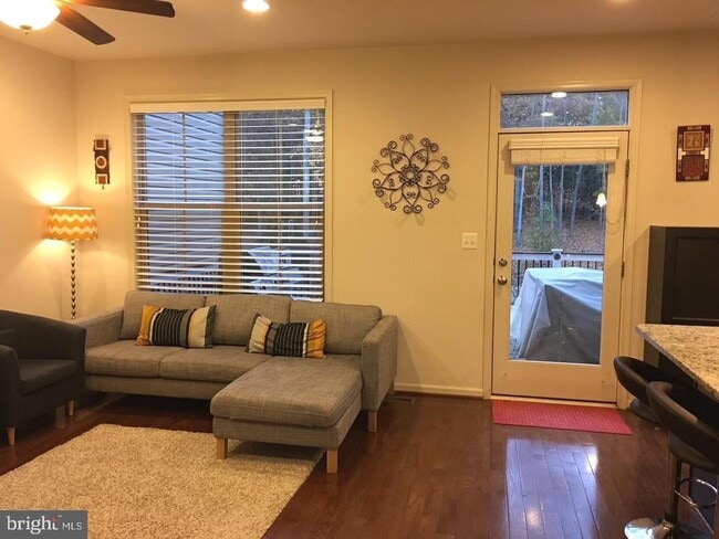 Building Photo - 23337 Tradewind Dr