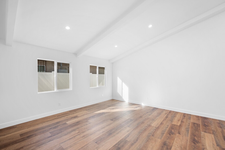 Building Photo - 13010 Hartland St