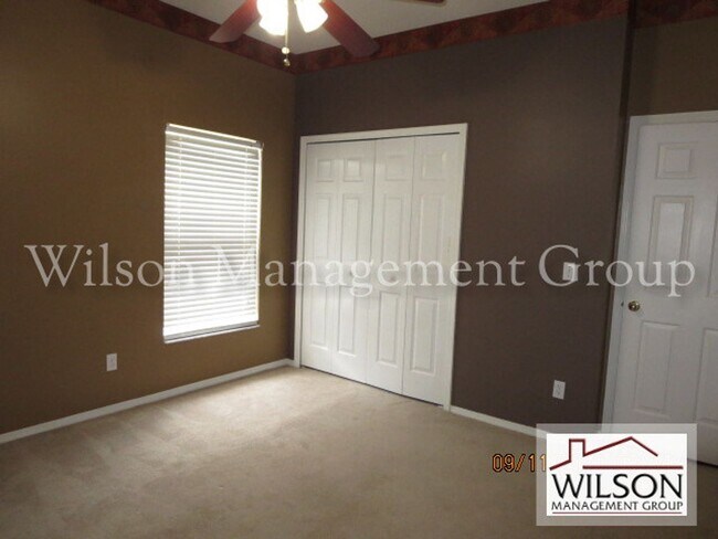 Building Photo - 3 br, 2 bath House - 2942 Oak Hammock Court