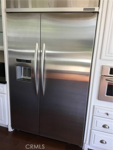 Building Photo - 9772 Crestview Cir