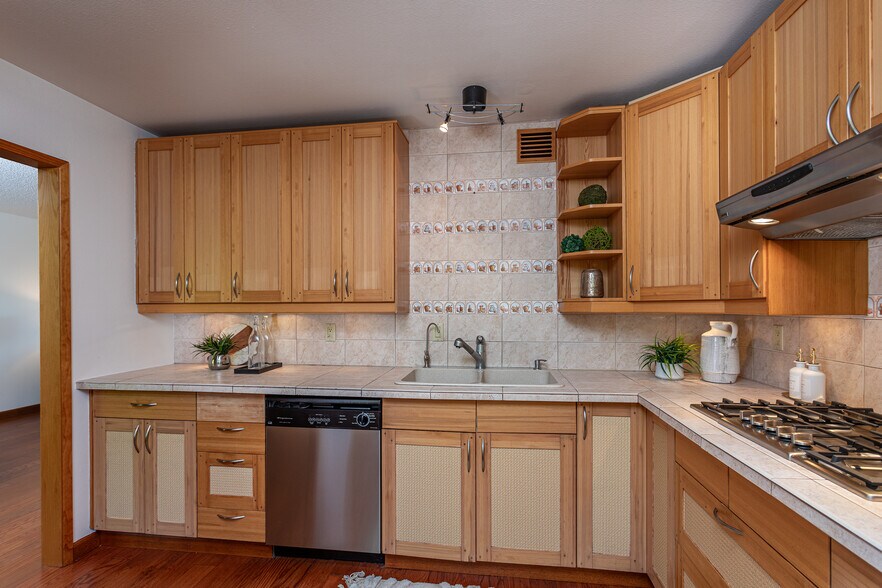 Building Photo - 7727 Via Capri