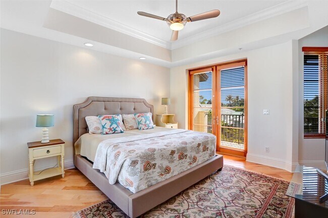 Building Photo - 1016 7th St S