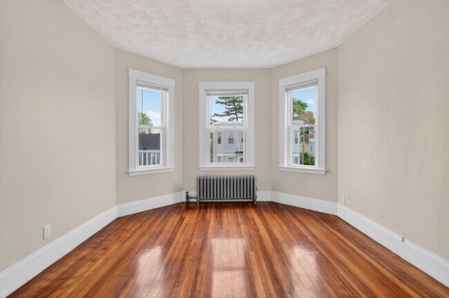 Building Photo - 64 Topliff St