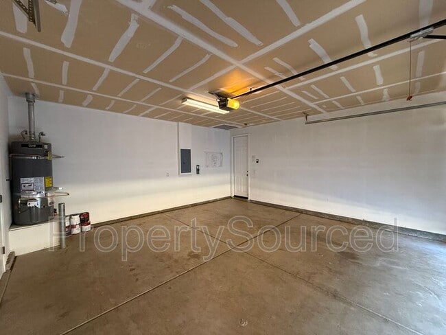 Building Photo - 698 Stage Coach Dr