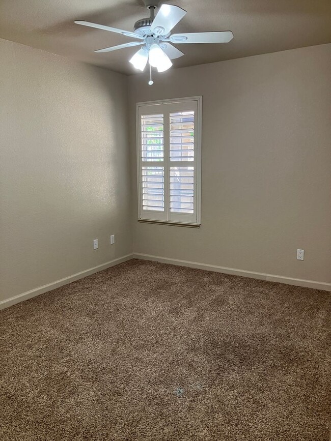 Building Photo - 2412 Alexia Way