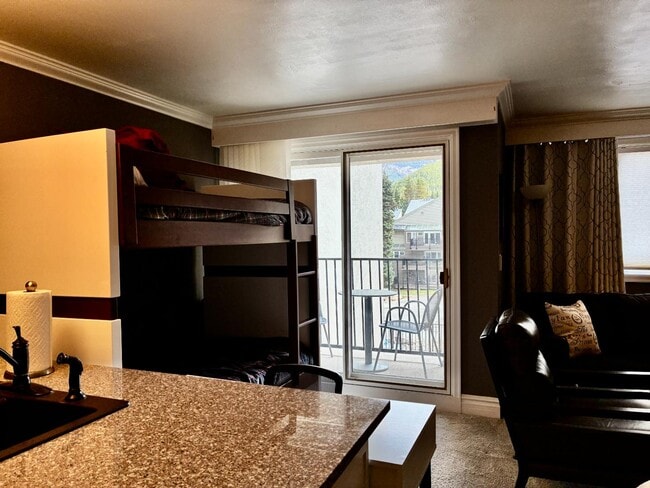 Building Photo - 310 Iron Horse Way