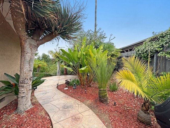 Building Photo - Beautiful 4BD/2BA House in Bay Ho W/ A/C, ...