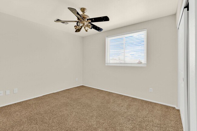Building Photo - Beautiful 5-Bedroom Home with Private Pool...