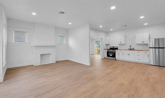 Building Photo - Newly Remodeled 4BD 2BA Home in Waco