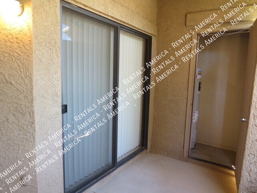 Building Photo - 15095 N Thompson Peak Pkwy