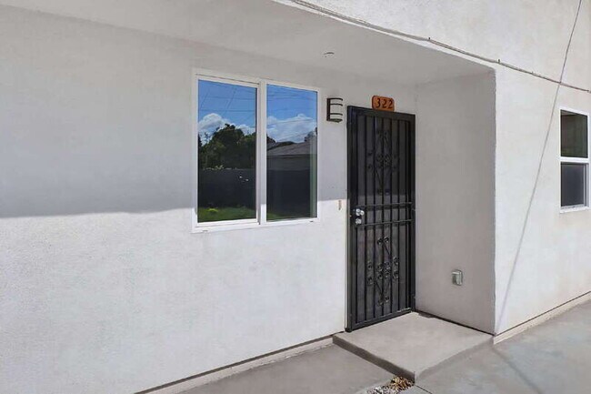 Building Photo - 322 E 55th St