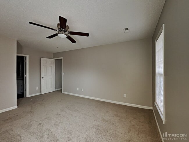 Building Photo - 146 Pinewinds Dr
