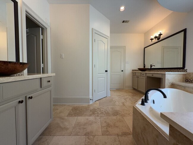 Building Photo - 20411 Prospect Canyon Ln