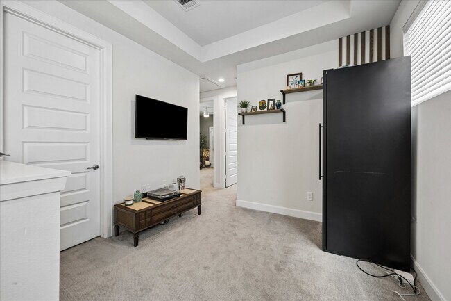 Building Photo - 2804 Grand Fountains Dr