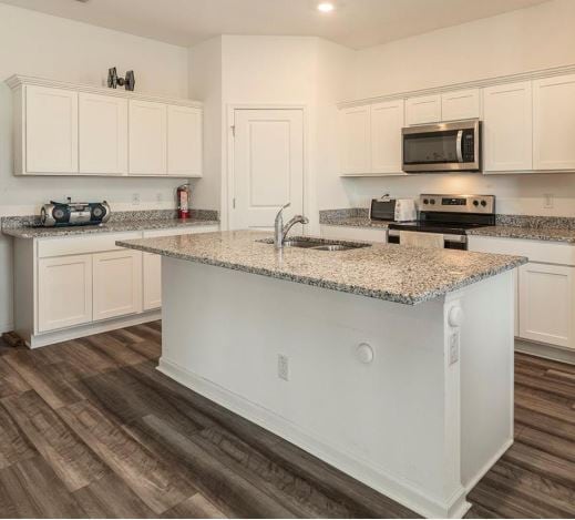 Building Photo - 1418 Bluejack Oak Dr