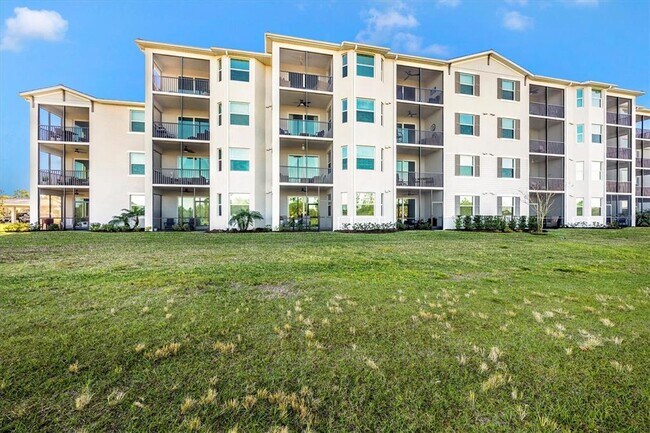 Building Photo - 12240 Wellen Golf St