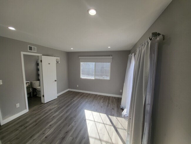 Building Photo - 19221 Napa St