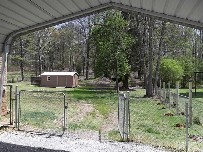 Building Photo - Dorsett6863