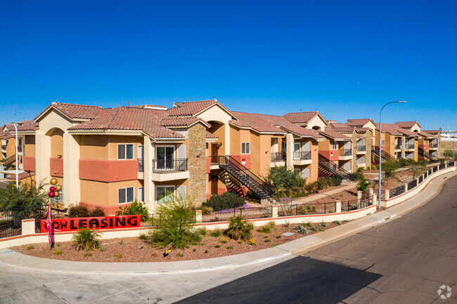 Primary Photo - Desert View Apartments