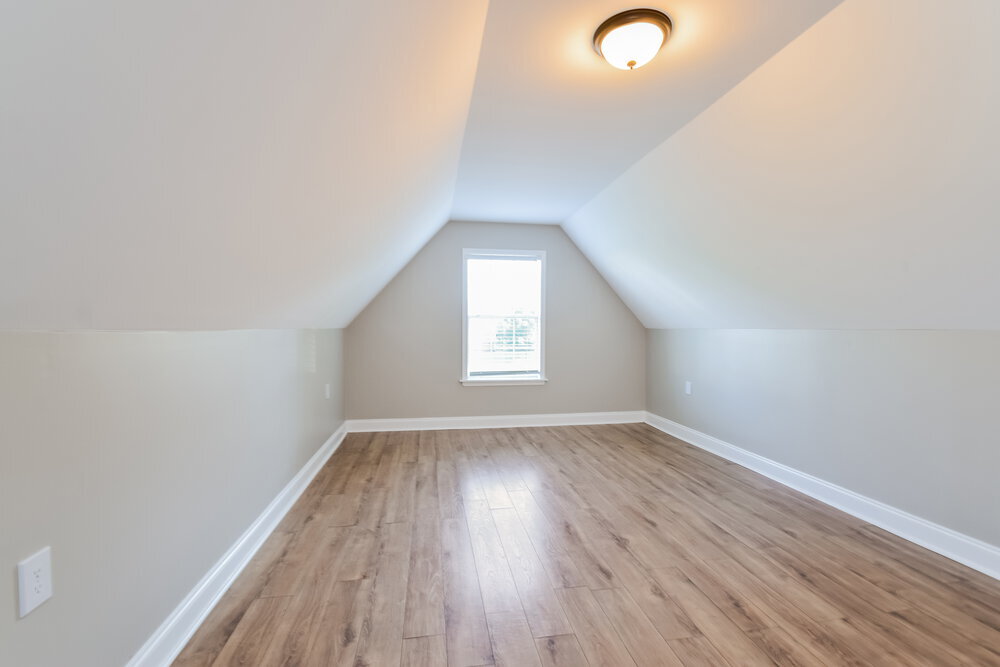 Building Photo - 1720 Avery Cove