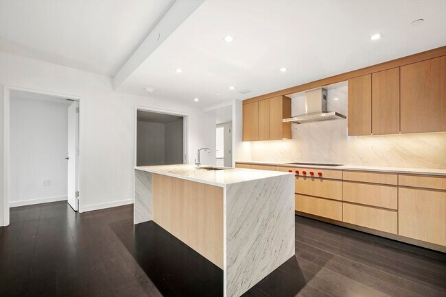 Building Photo - 150 Seaport Blvd