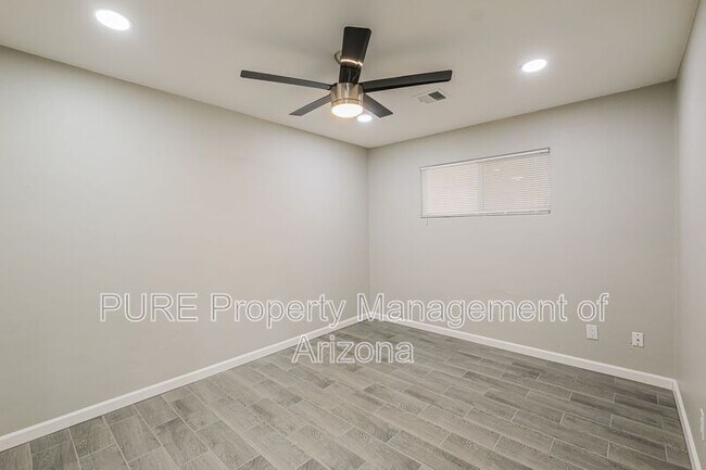 Building Photo - 3237 N 66th St