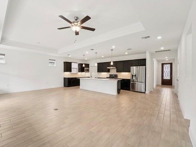 Building Photo - 312 Kitty Hawk Rd
