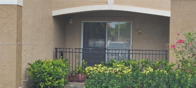 Building Photo - 220 SW 116th Ave