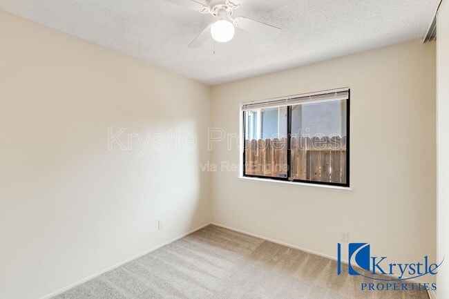 Building Photo - 1366 Matthew Dr