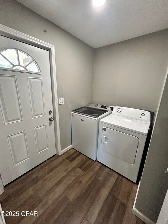 Building Photo - 6522 Olokee St