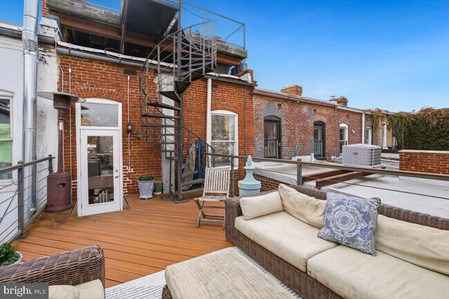 Building Photo - 1339 T St NW