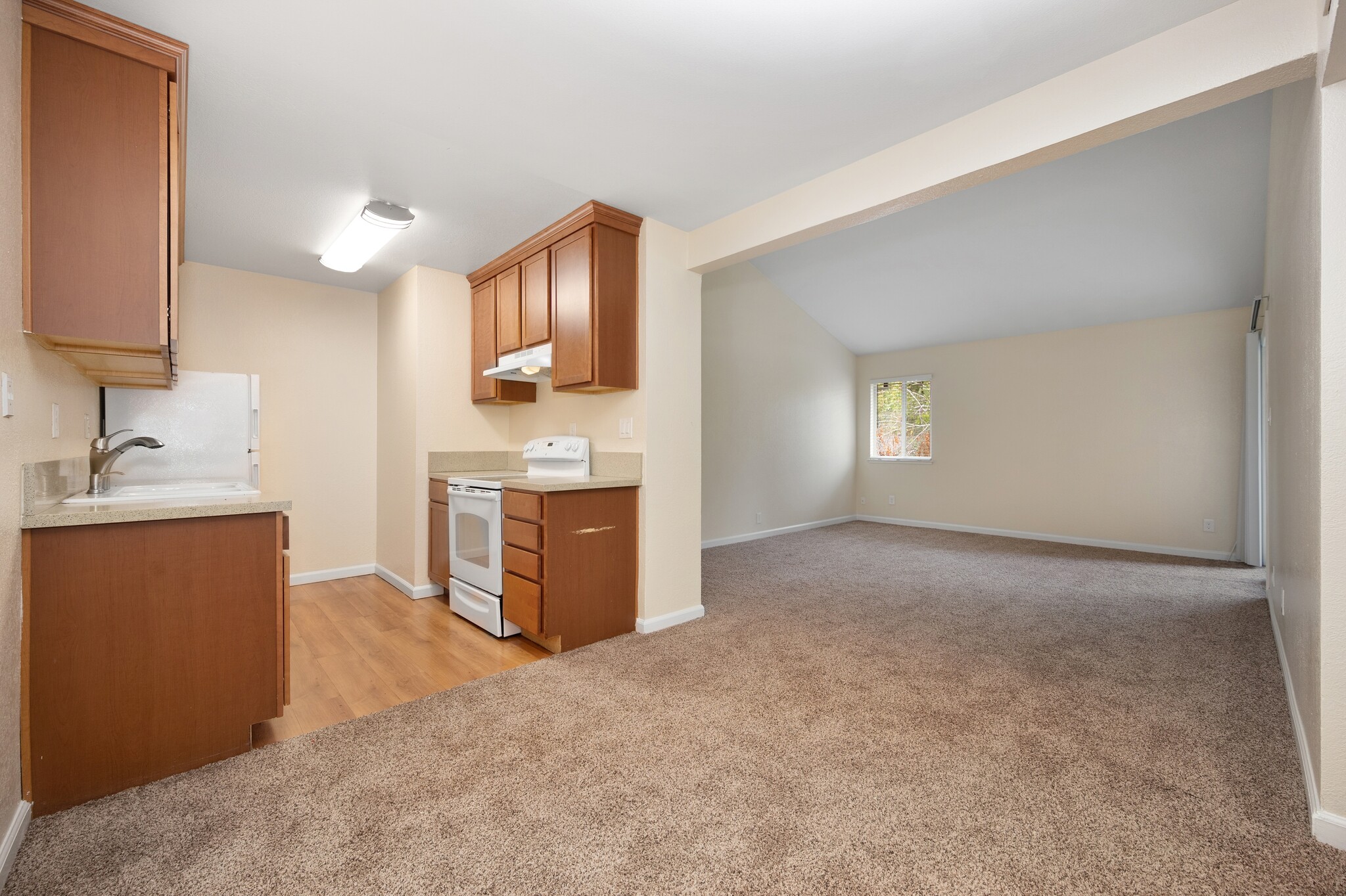 Rollingwood Condominium Rentals 9160 Madison Ave Fair Oaks CA 95628