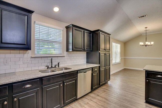 Building Photo - 5286 Copse Dr