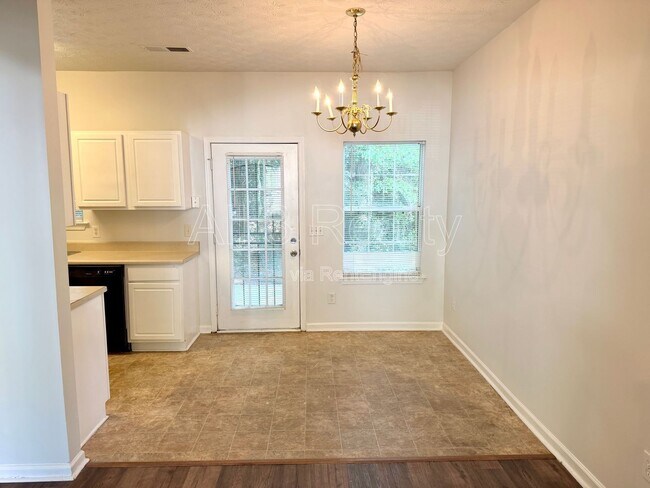 Building Photo - 1389 Highgrove Way