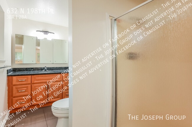 Building Photo - 632 N 198th Pl